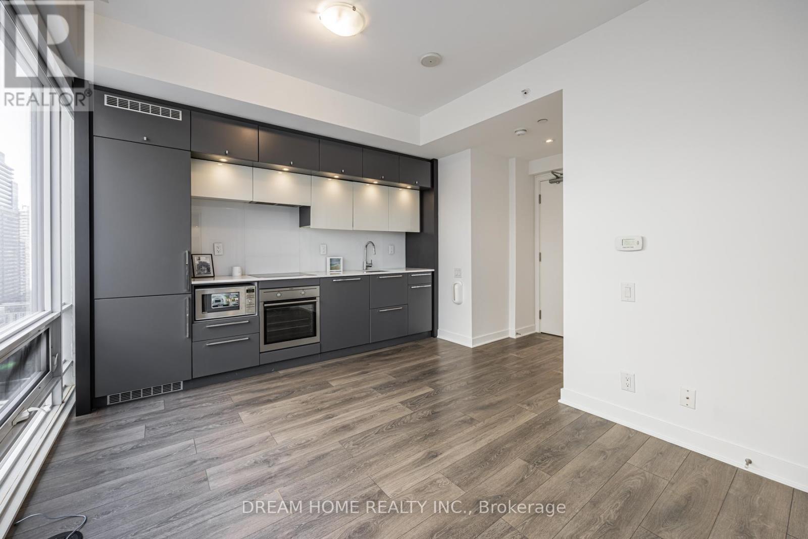 2204 - 15 Grenville Street, Toronto, Ontario  M4Y 1A1 - Photo 11 - C12659140