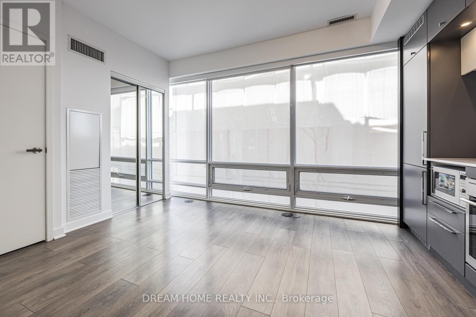 2204 - 15 Grenville Street, Toronto, Ontario  M4Y 1A1 - Photo 14 - C12659140