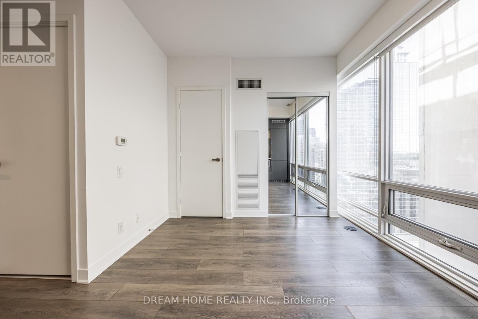 2204 - 15 Grenville Street, Toronto, Ontario  M4Y 1A1 - Photo 22 - C12659140