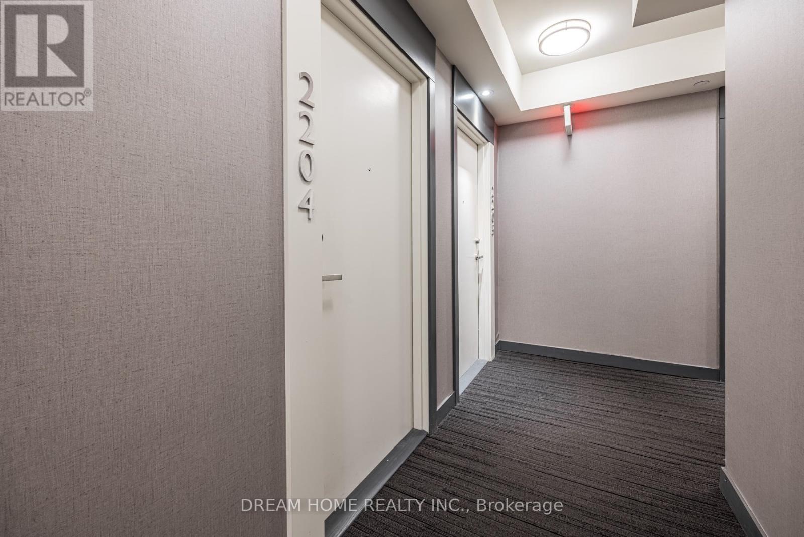 2204 - 15 Grenville Street, Toronto, Ontario  M4Y 1A1 - Photo 3 - C12659140