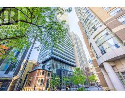 2204 - 15 GRENVILLE STREET, Toronto, Ontario