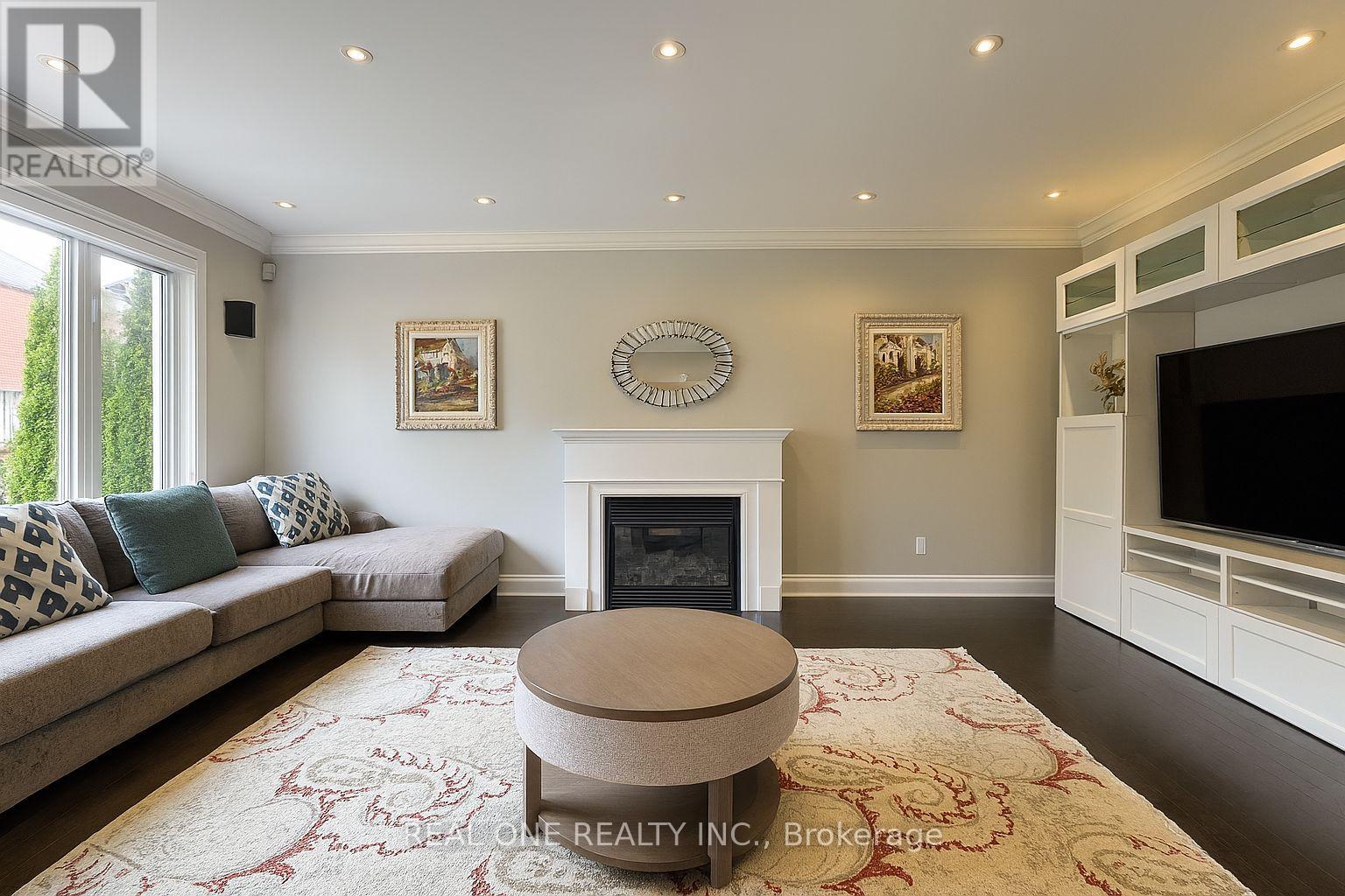 998 Wilbur Pipher Circle, Newmarket, Ontario  L3X 0G5 - Photo 11 - N12659144