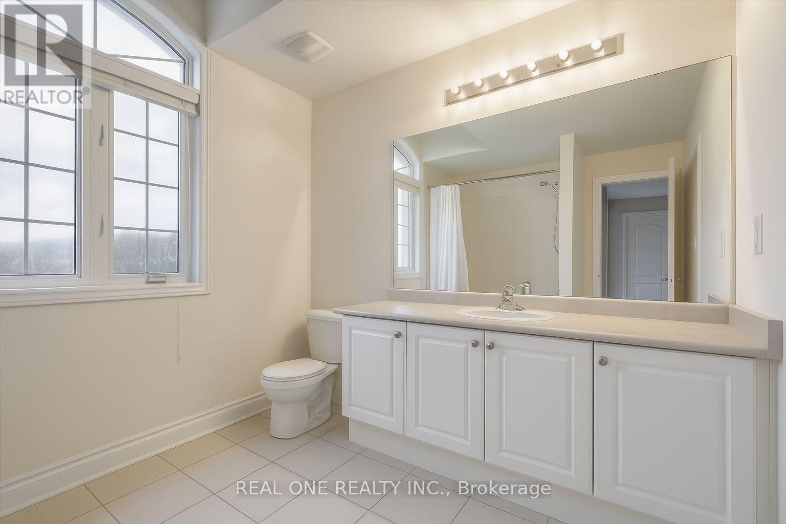 998 Wilbur Pipher Circle, Newmarket, Ontario  L3X 0G5 - Photo 25 - N12659144