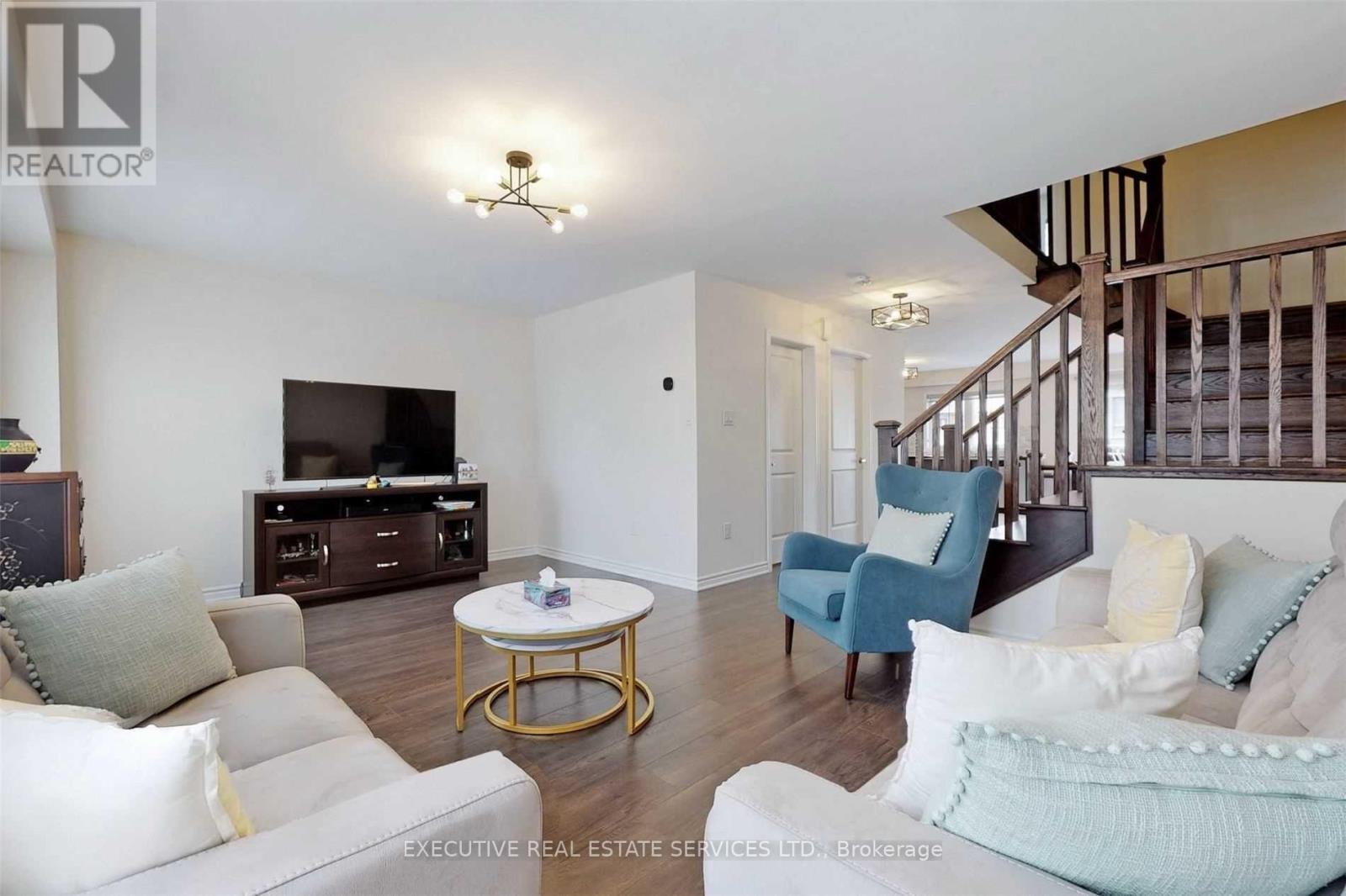 468 Remembrance Road, Brampton, Ontario  L7A 0H1 - Photo 7 - W12659148