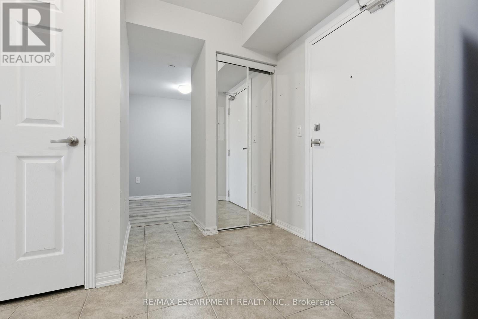 107 - 1045 Nadalin Heights, Milton, Ontario  L9T 8R5 - Photo 17 - W12653268