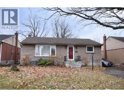 158 HOWE Avenue, Hamilton, Ontario