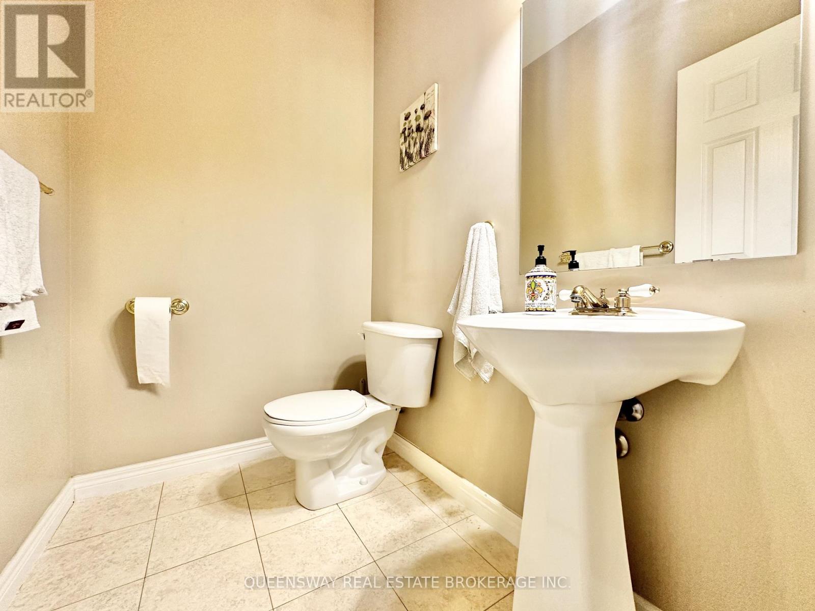 277 Ryerson Crescent, Oshawa, Ontario  L1G 8B7 - Photo 5 - E12659174