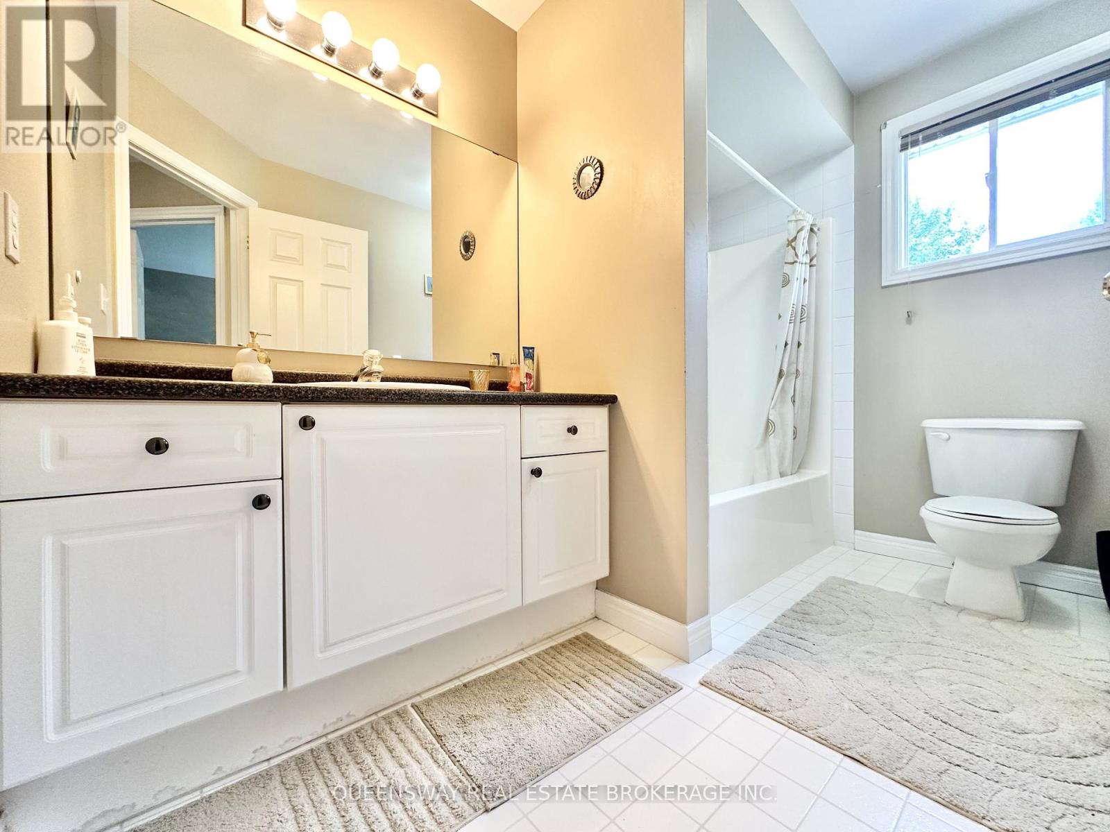 277 Ryerson Crescent, Oshawa, Ontario  L1G 8B7 - Photo 7 - E12659174