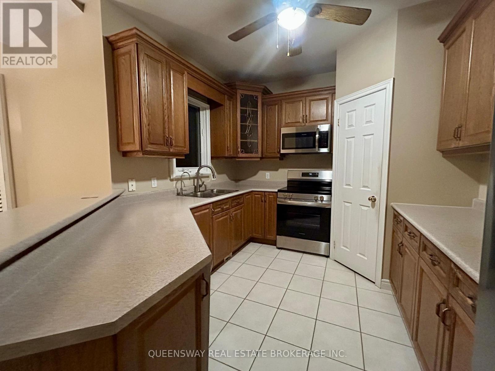 277 Ryerson Crescent, Oshawa, Ontario  L1G 8B7 - Photo 9 - E12659174