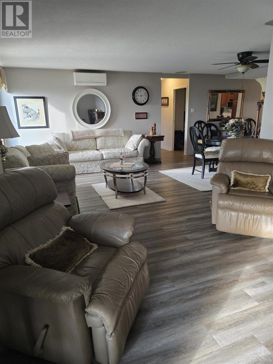 1139 Queen St E # 1207, Sault Ste. Marie, Ontario  P6A 6K5 - Photo 10 - SM252525