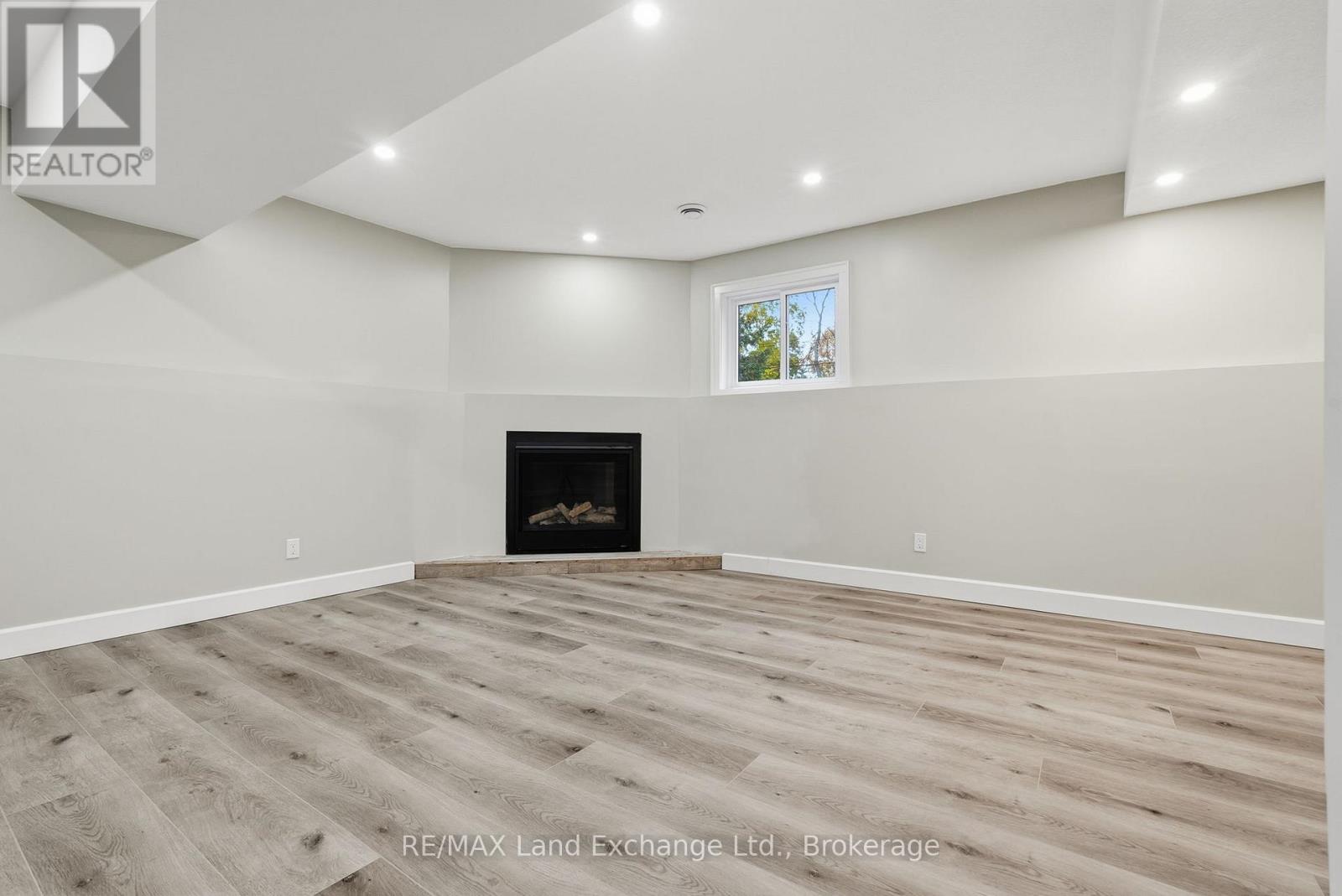 25 Dirstien Street N, Brockton, Ontario  N0G 1S0 - Photo 41 - X12577902