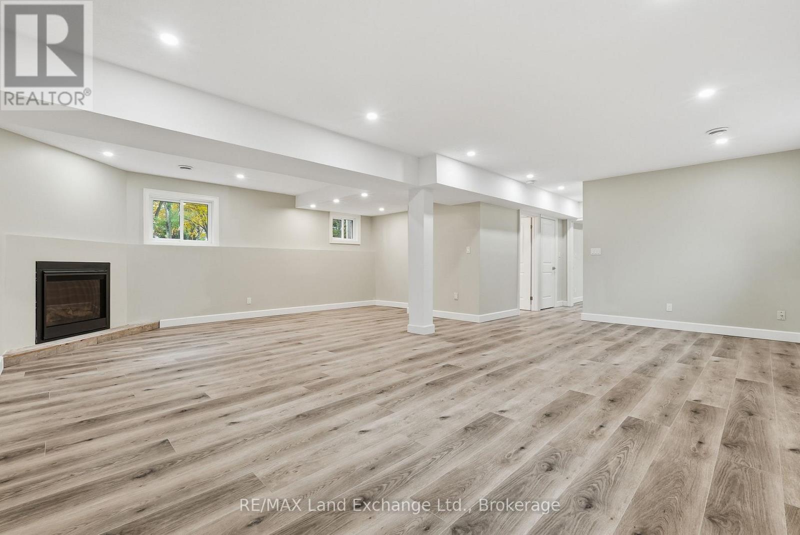 25 Dirstien Street N, Brockton, Ontario  N0G 1S0 - Photo 40 - X12577902