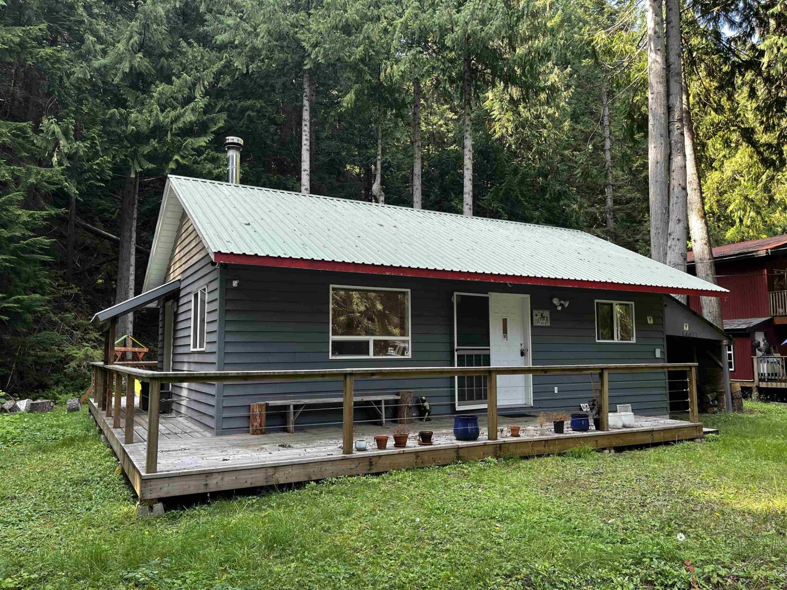 14611 Alpine Boulevard, Sunshine Valley, Hope, British Columbia  V0X 1L5 - Photo 1 - R3073448