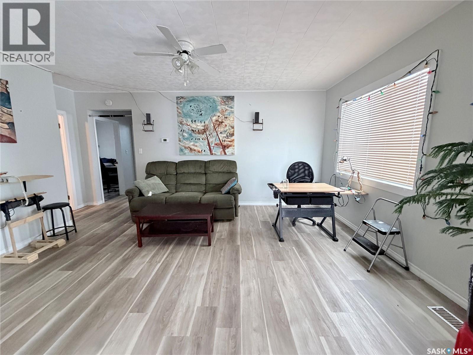 202 Saskatchewan Avenue, Liberty, Saskatchewan  S0G 3A0 - Photo 8 - SK026114