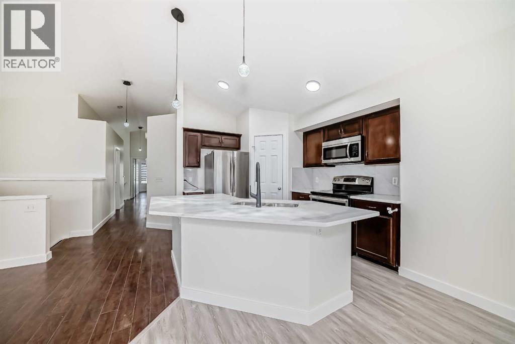 226 Saddlebrook Circle Ne, Calgary, Alberta  T3J 4T7 - Photo 5 - A2272547