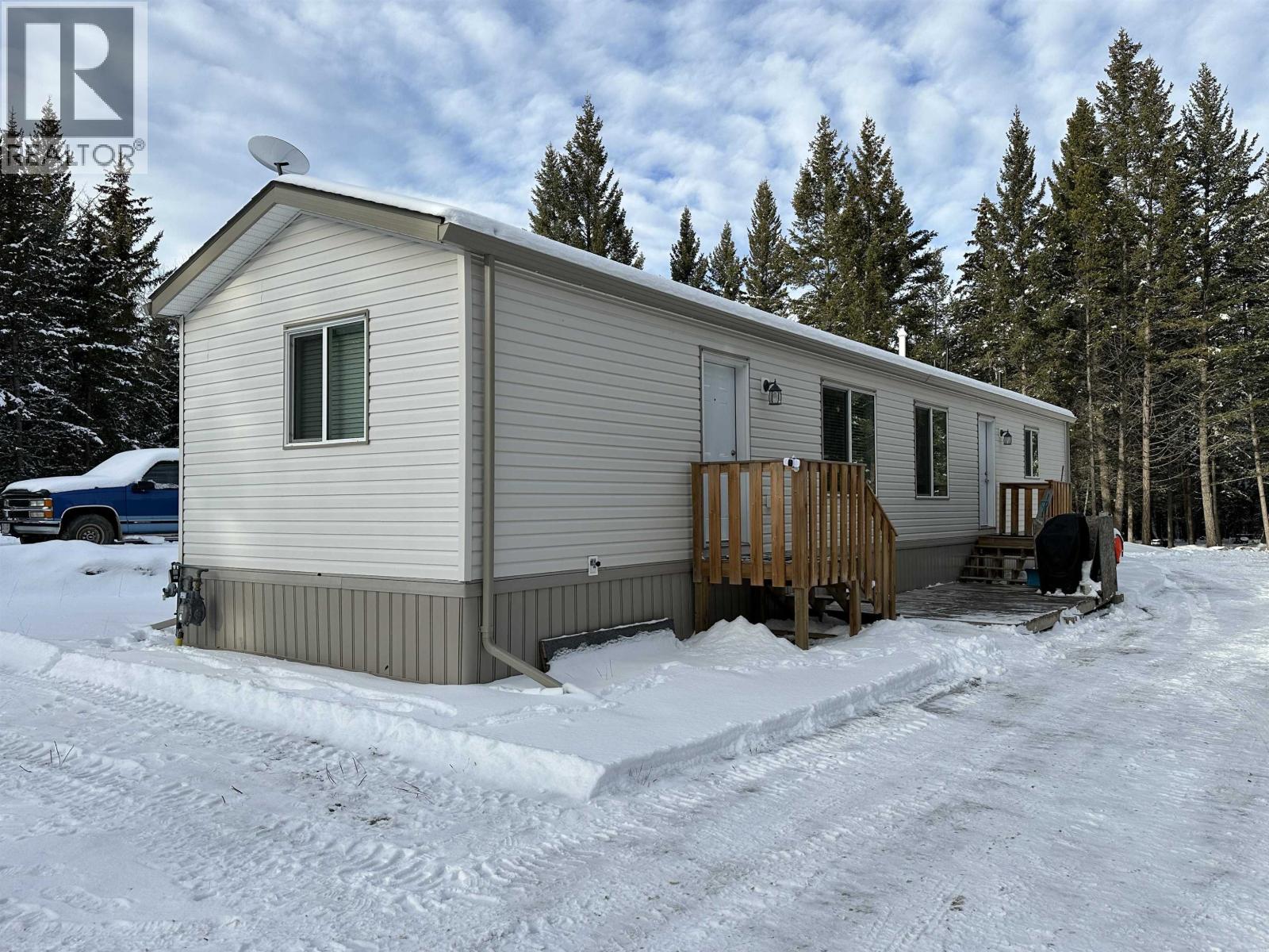 6519 LONE BUTTE-HORSE LAKE ROAD, Lone Butte, British Columbia