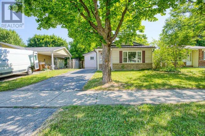 56 Helene Crescent, Waterloo, Ontario  N2L 5E5 - Photo 2 - X12659182