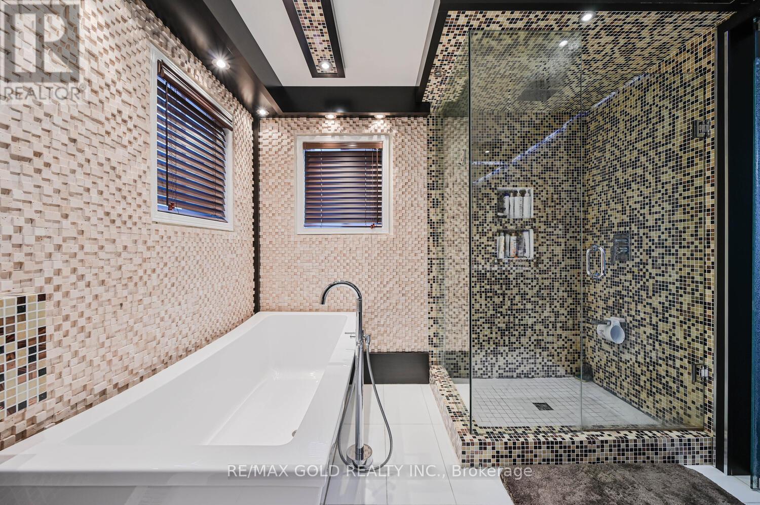 30 Foxtail Road, Brampton, Ontario  L6R 1E2 - Photo 25 - W12657738