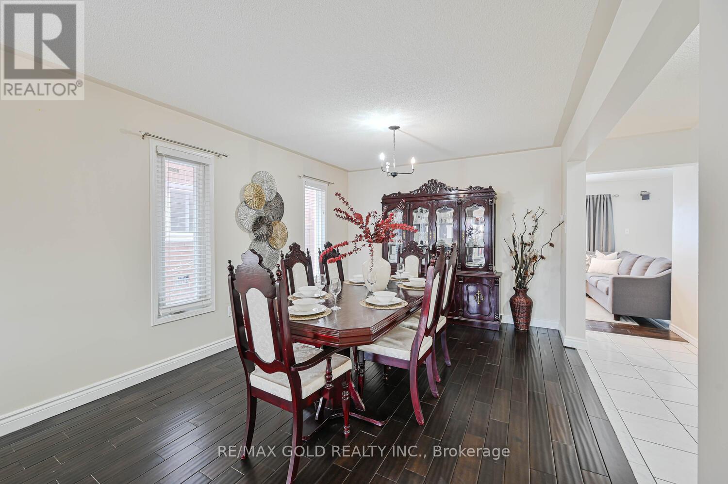 30 Foxtail Road, Brampton, Ontario  L6R 1E2 - Photo 7 - W12657738