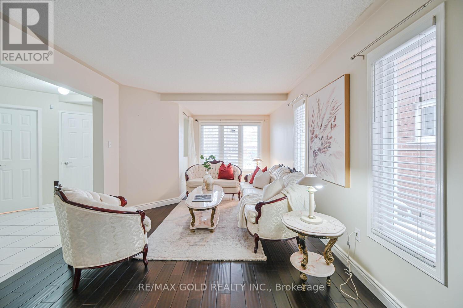 30 Foxtail Road, Brampton, Ontario  L6R 1E2 - Photo 8 - W12657738