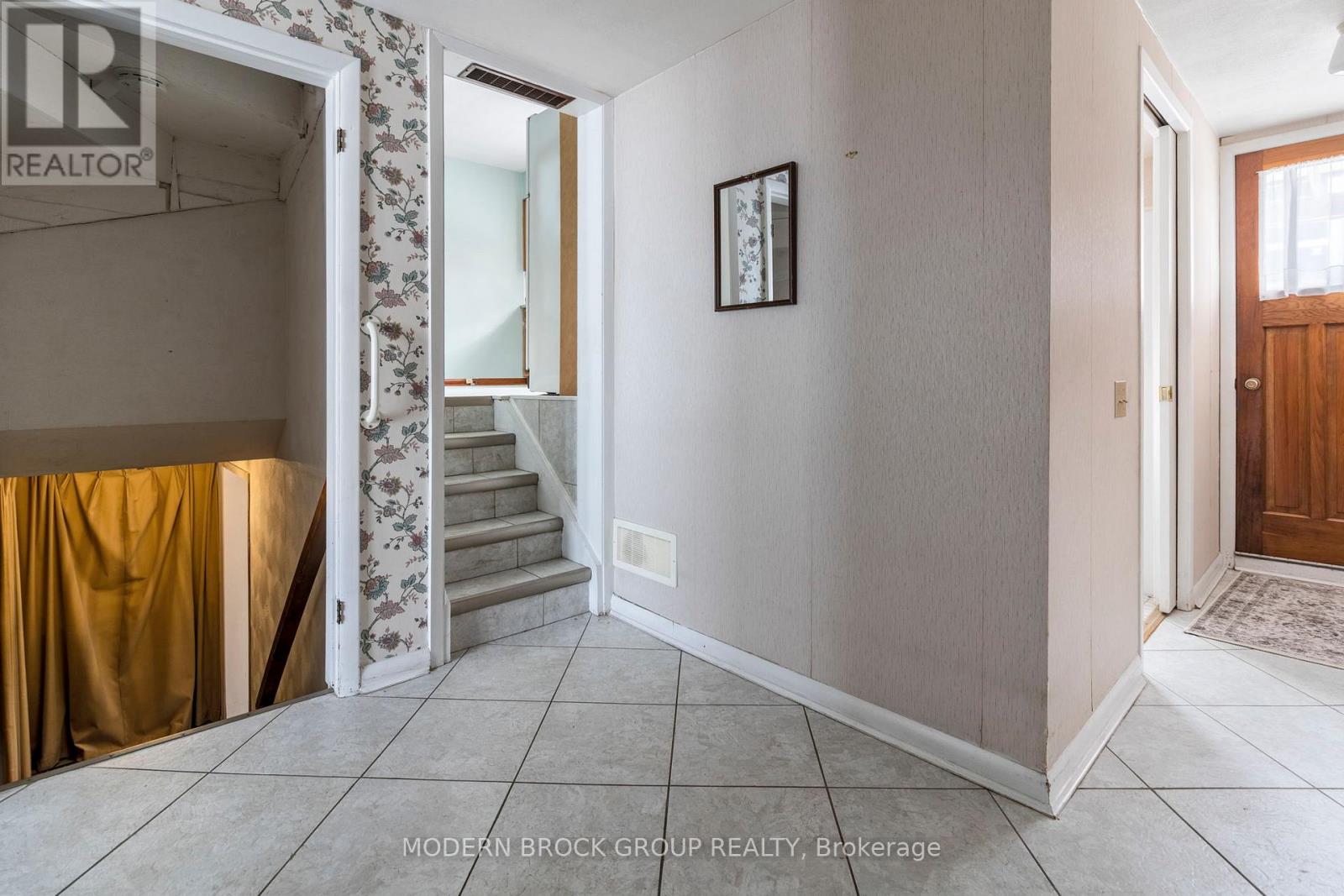 2 Woodlawn Place, Brockville, Ontario  K6V 2Z2 - Photo 12 - X12659206