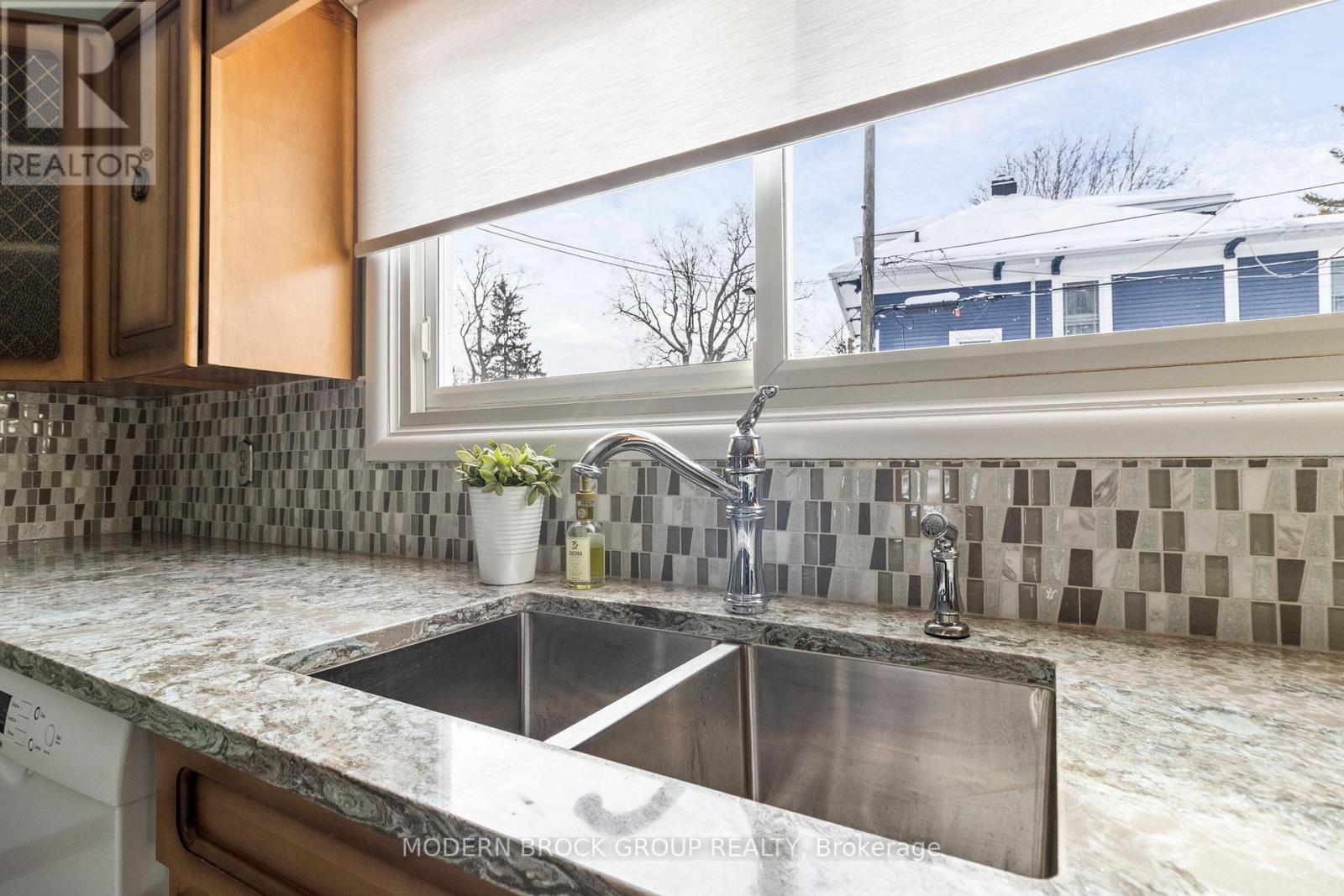 2 Woodlawn Place, Brockville, Ontario  K6V 2Z2 - Photo 25 - X12659206