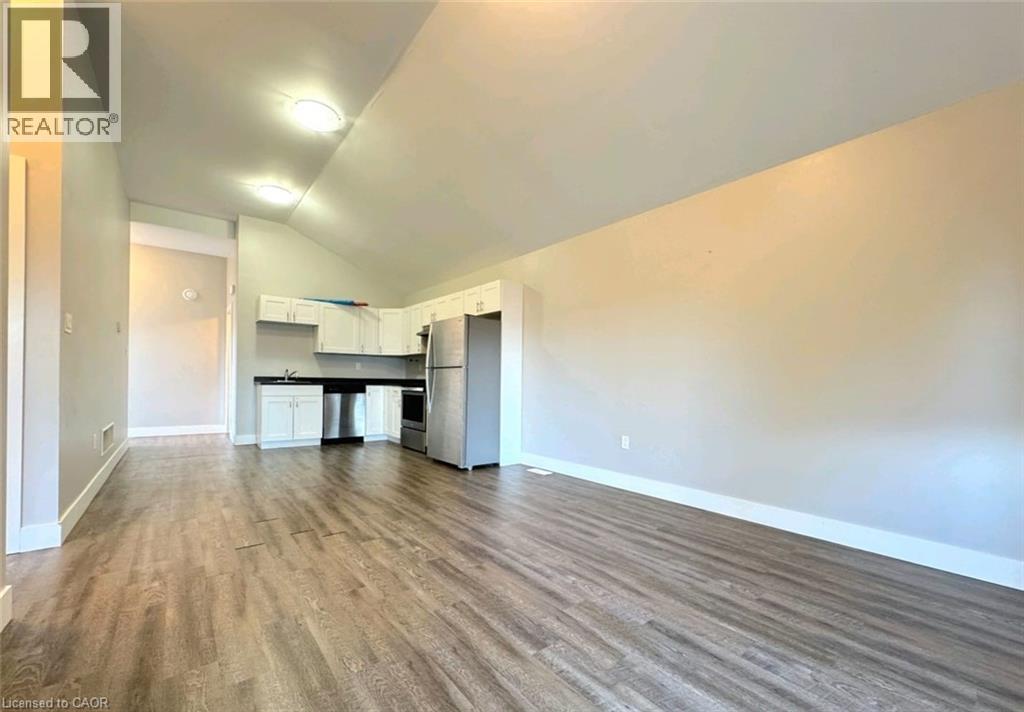 261 Cairn Street, London, Ontario  N5Z 3W9 - Photo 2 - 40794881