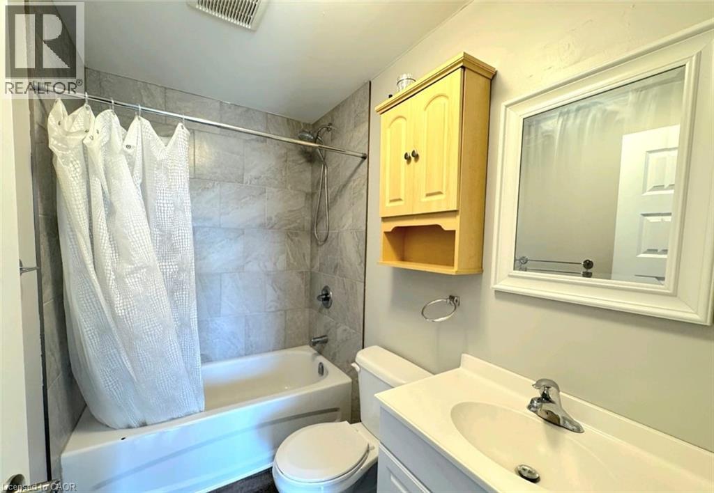 261 Cairn Street, London, Ontario  N5Z 3W9 - Photo 3 - 40794881