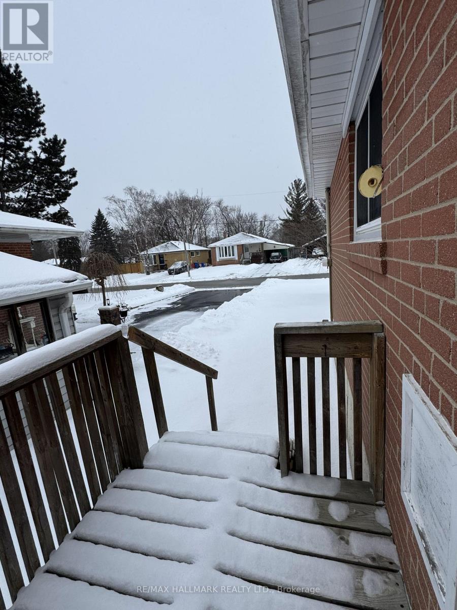 6 Bailey Crescent, Aurora, Ontario  L4G 2B3 - Photo 22 - N12659196