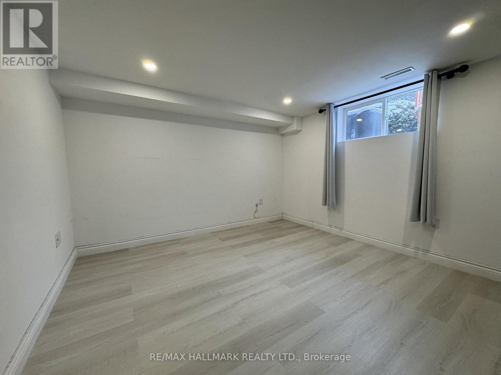 6 Bailey Crescent, Aurora, Ontario  L4G 2B3 - Photo 34 - N12659196