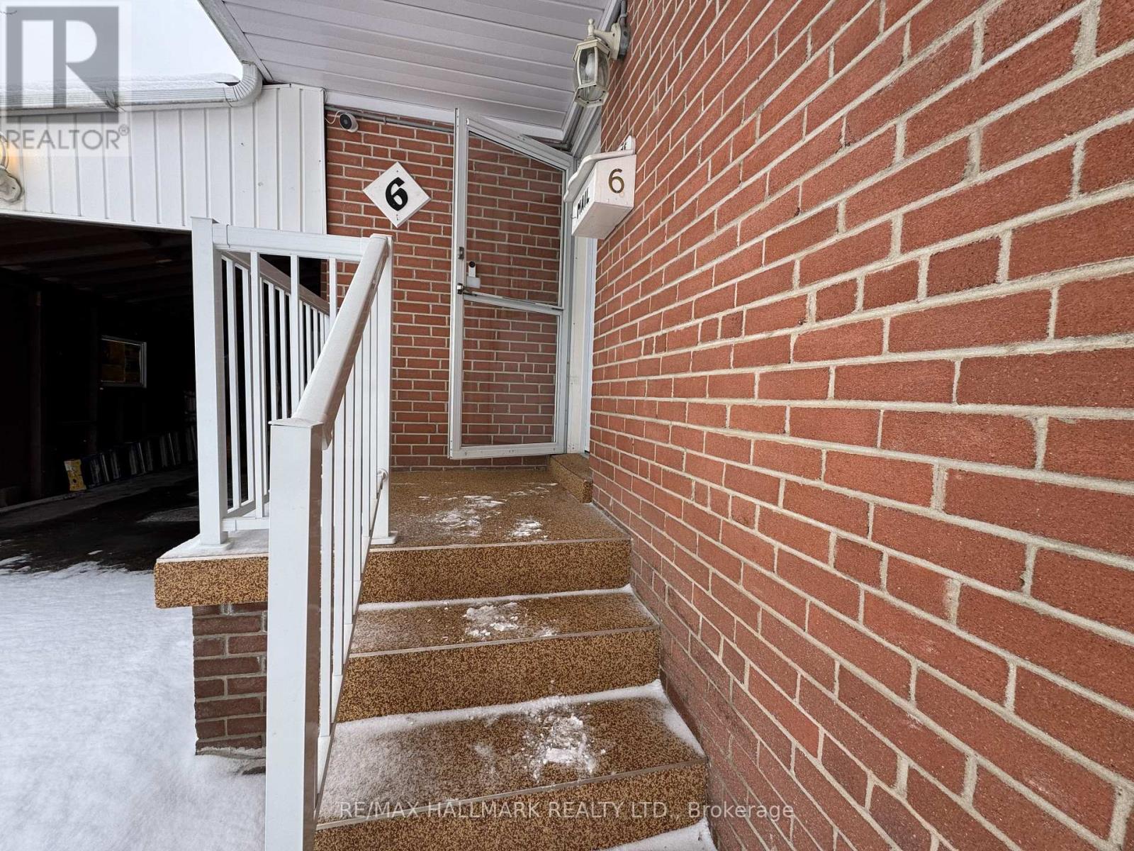 6 Bailey Crescent, Aurora, Ontario  L4G 2B3 - Photo 4 - N12659196