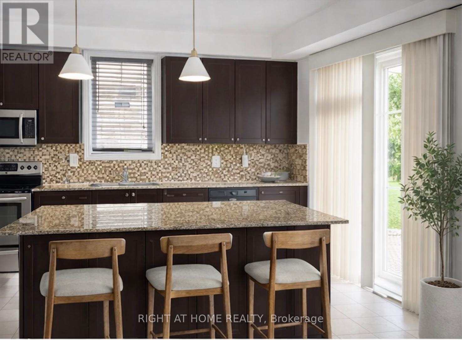 5343 Terry Fox Way, Mississauga, Ontario  L5V 0C5 - Photo 13 - W12659204