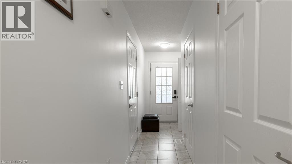 85 Bankside Drive Unit# E34, Kitchener, Ontario  N2N 3M4 - Photo 3 - 40795734