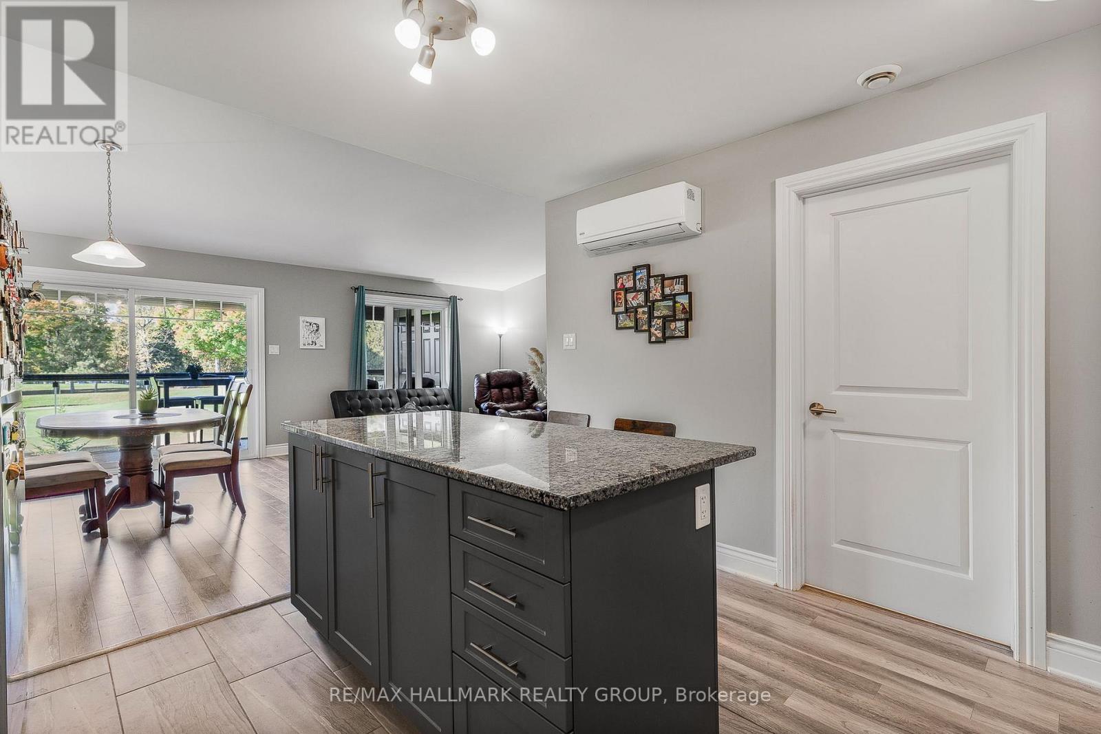 306 Masters Lane, Clarence-Rockland, Ontario  K4K 0L3 - Photo 14 - X12659224