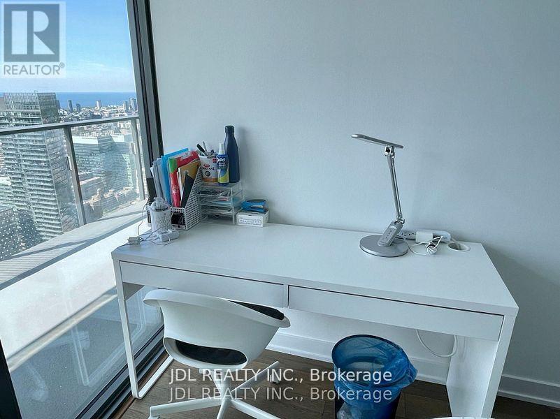 5303 - 11 Wellesley Street W, Toronto, Ontario M4Y 1E8 - Photo 4 - C12659218