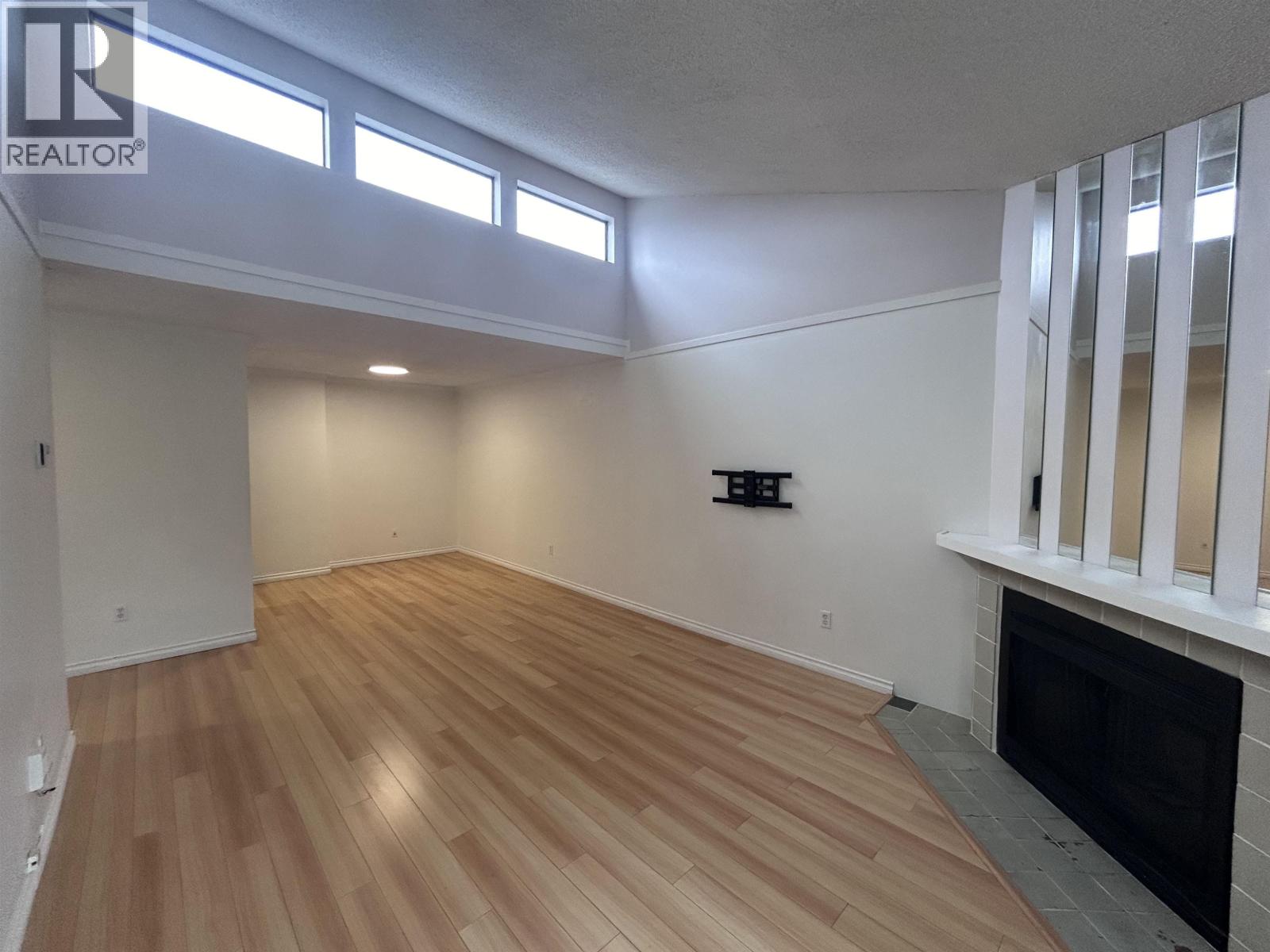 324 7295 Moffatt Road, Richmond, British Columbia  V6Y 3E5 - Photo 3 - R3075095