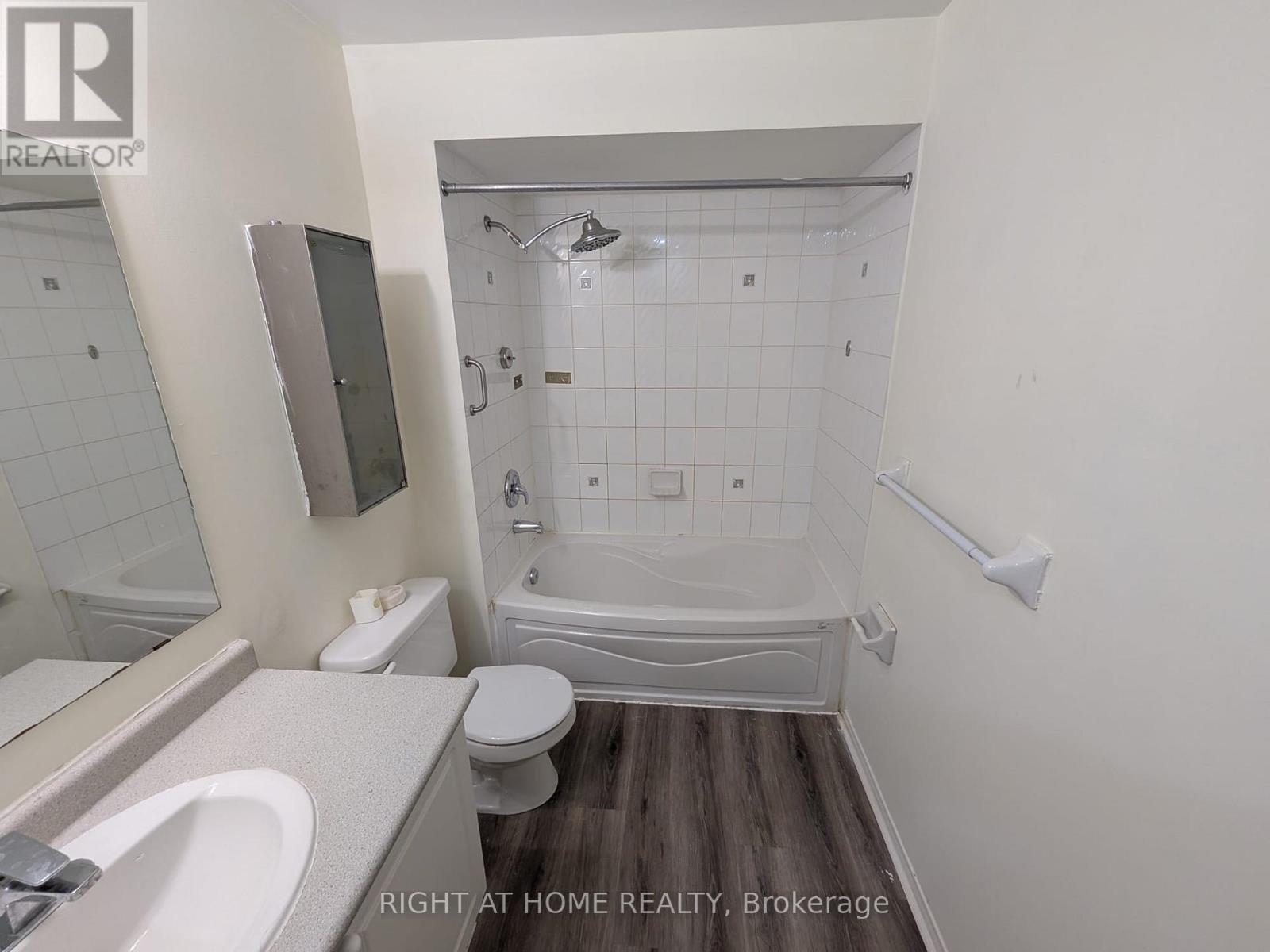 Main Floor - 5864 Delle Donne Drive, Mississauga, Ontario  L5M 7A3 - Photo 8 - W12525620