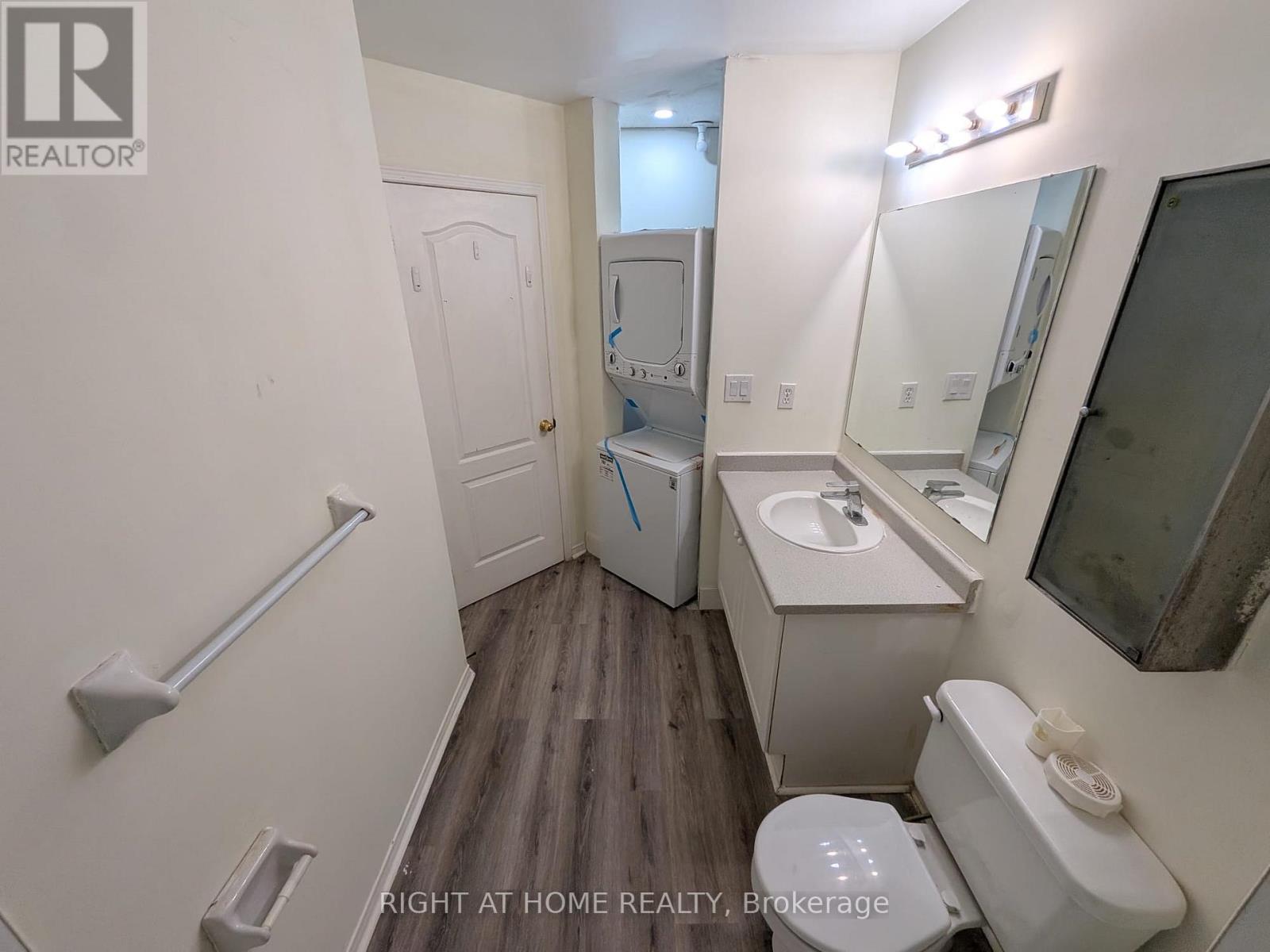 Main Floor - 5864 Delle Donne Drive, Mississauga, Ontario  L5M 7A3 - Photo 9 - W12525620