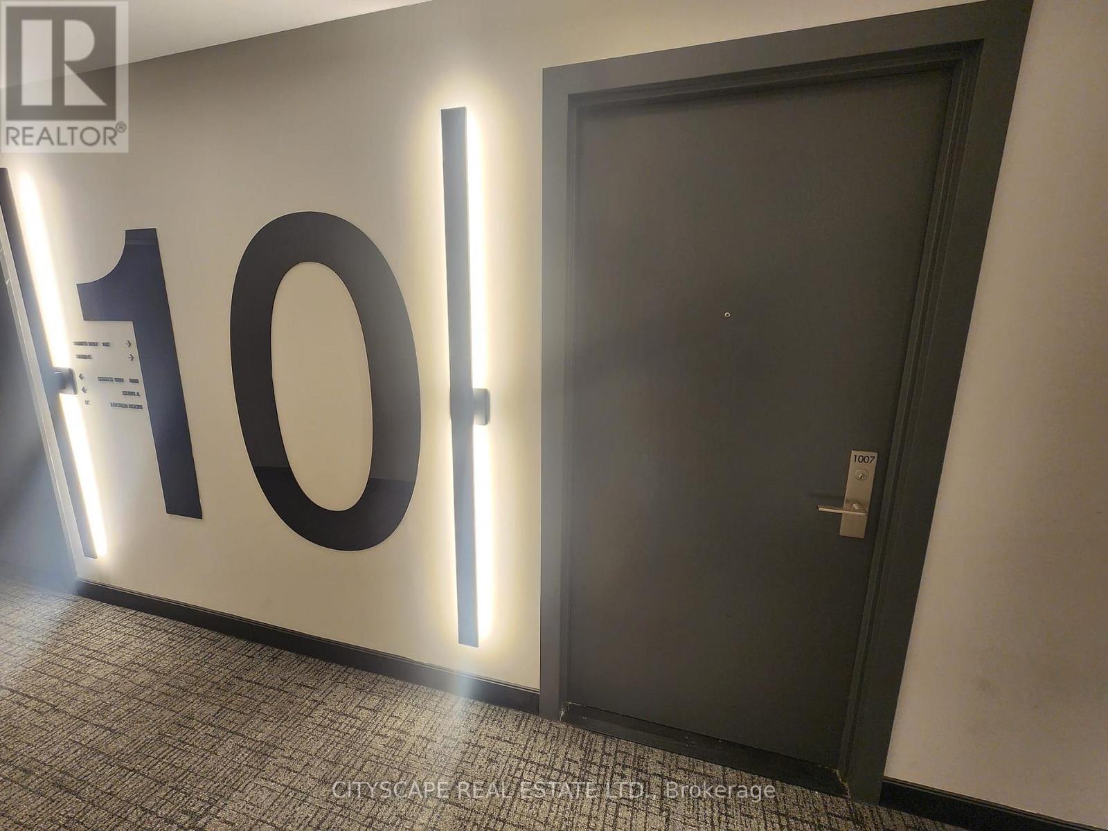 1007 - 86 Dundas Street E, Mississauga, Ontario  L5A 0B1 - Photo 2 - W12658984