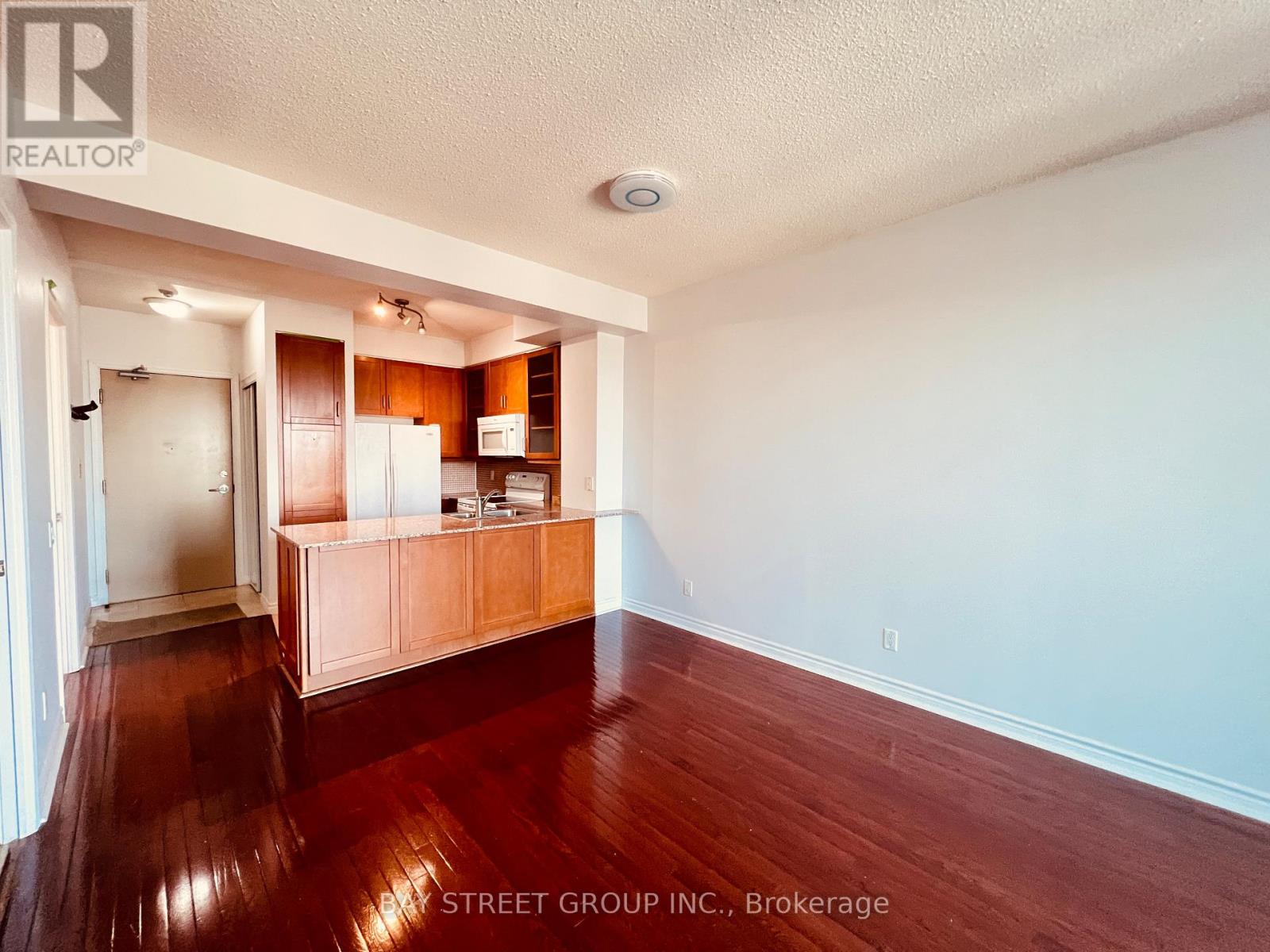 2107 - 60 Byng Avenue, Toronto, Ontario  M2N 4K3 - Photo 4 - C12659240