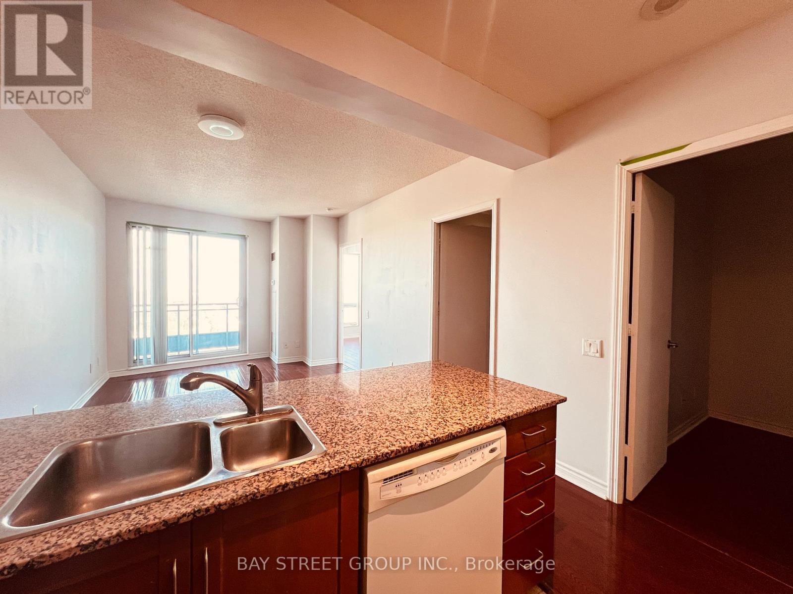 2107 - 60 Byng Avenue, Toronto, Ontario  M2N 4K3 - Photo 6 - C12659240