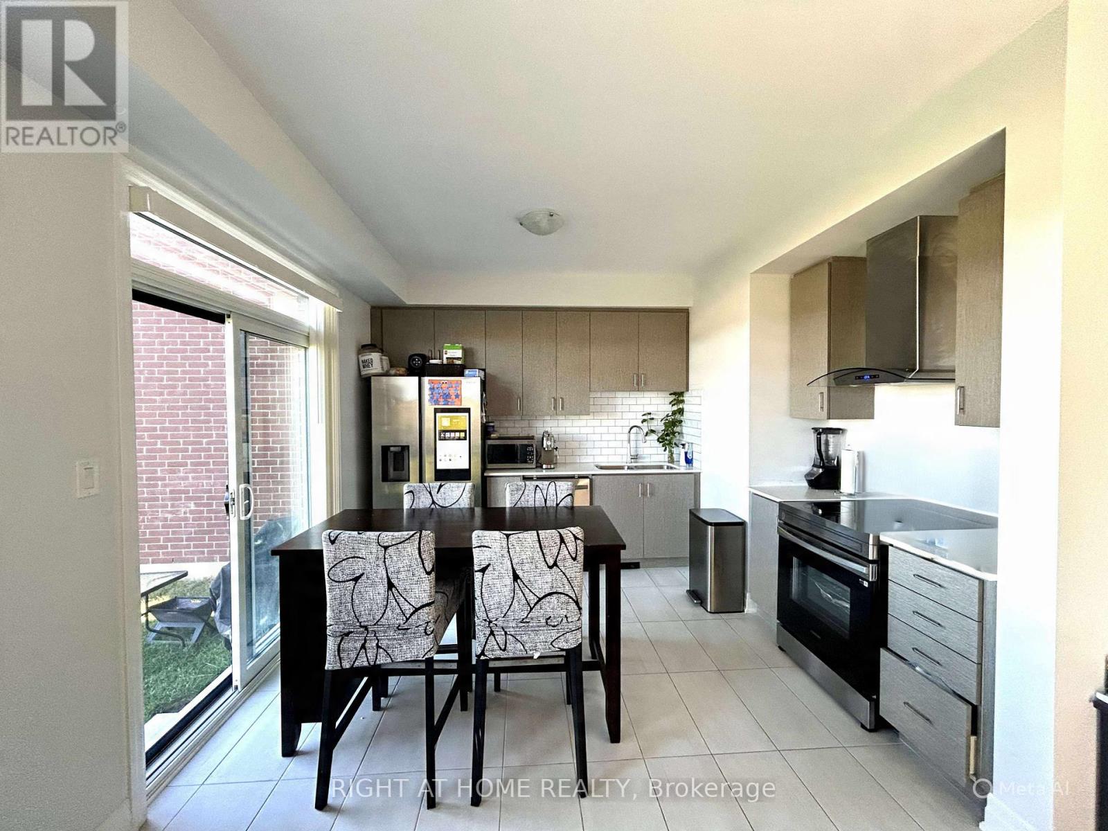 129 Union Boulevard, Wasaga Beach, Ontario  L9Z 0P1 - Photo 6 - S12659232