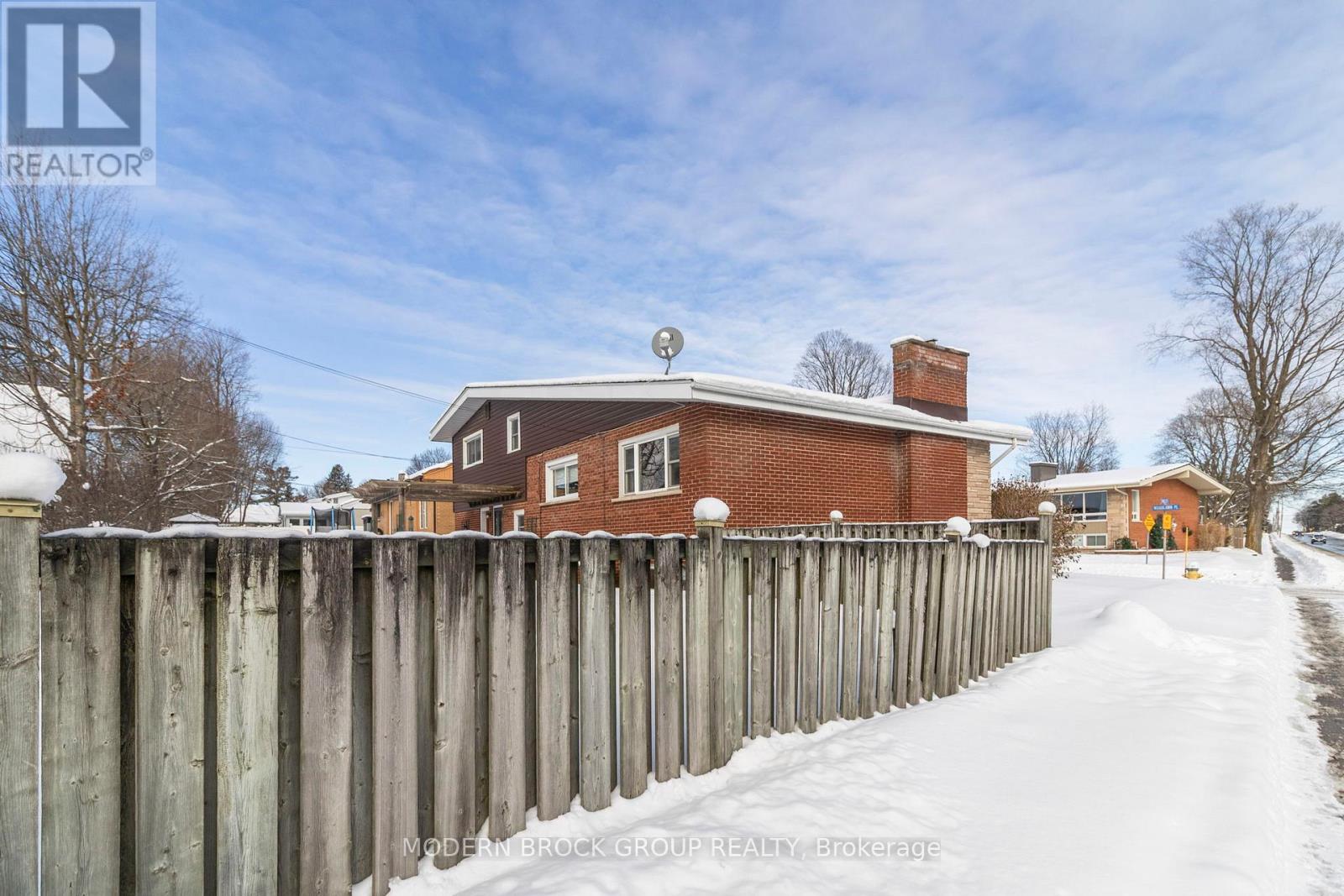 2 Woodlawn Place, Brockville, Ontario  K6V 2Z2 - Photo 46 - X12659206
