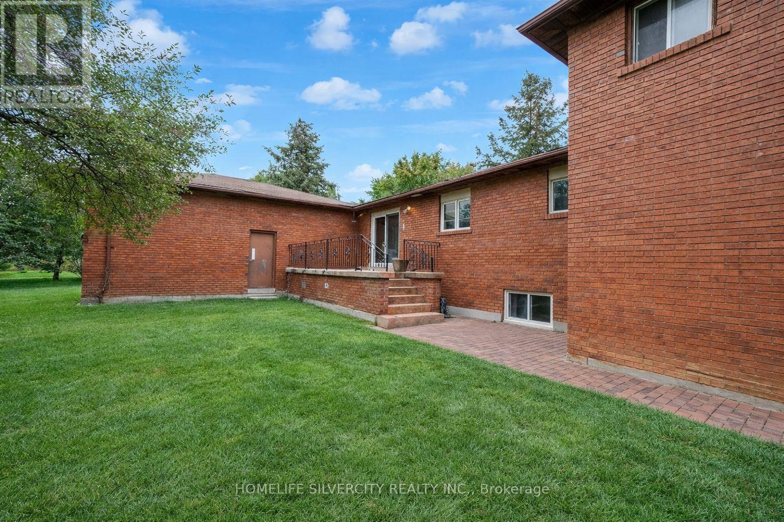 4395 Castlemore Road, Brampton, Ontario  L6P 0W9 - Photo 23 - W12422306