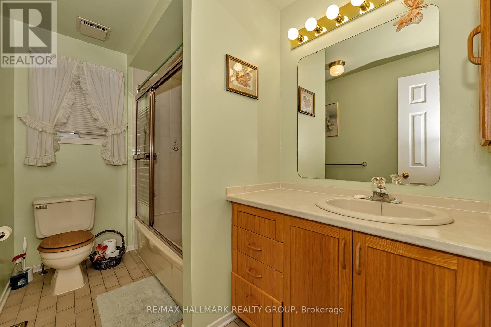 1835 Windflower Way, Ottawa, Ontario  K1C 5Z8 - Photo 25 - X12659246