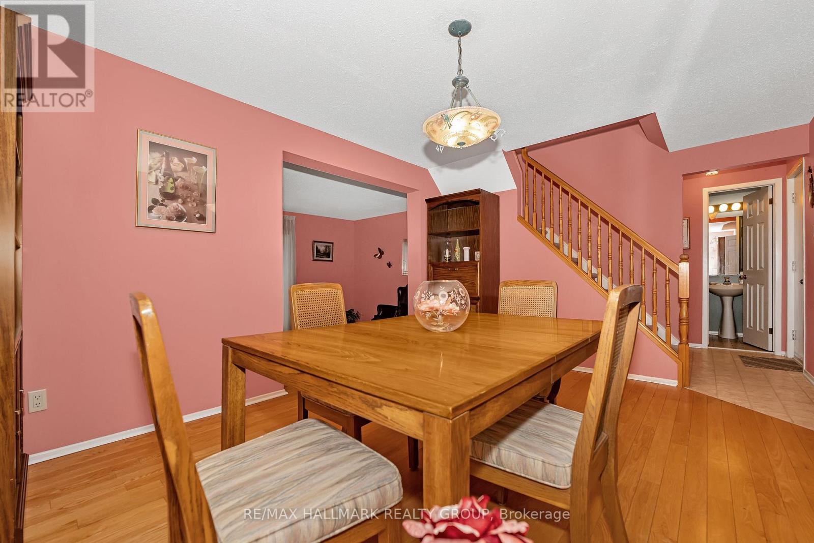 1835 Windflower Way, Ottawa, Ontario  K1C 5Z8 - Photo 7 - X12659246