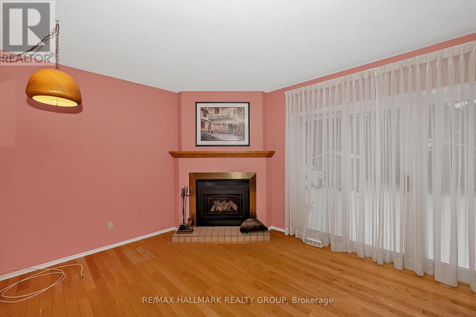 1835 Windflower Way, Ottawa, Ontario  K1C 5Z8 - Photo 9 - X12659246