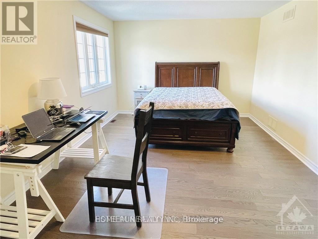 357 Laughlin Circle, Ottawa, Ontario  K2T 0E3 - Photo 21 - X12659254