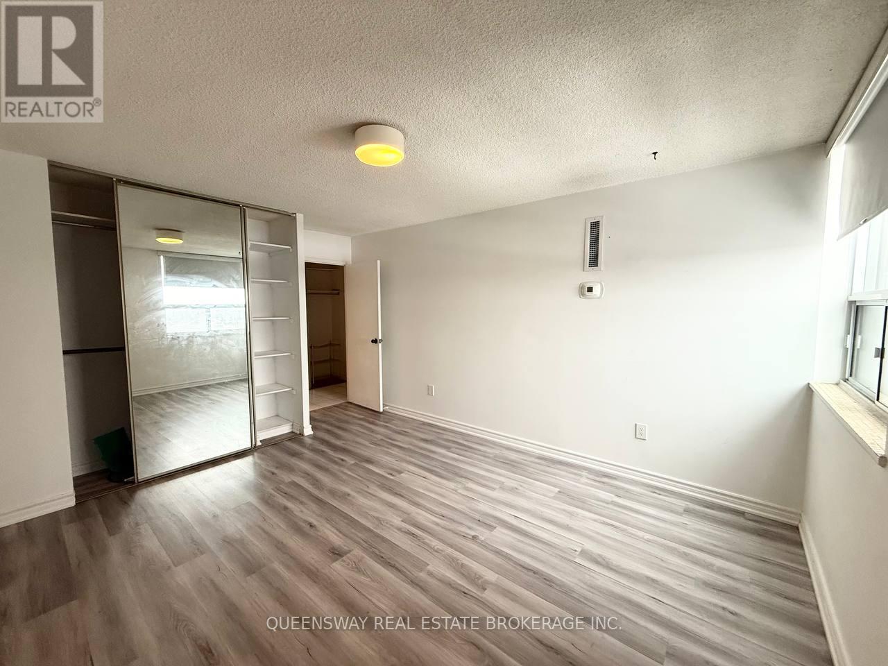 1104 - 5 Old Sheppard Ave Avenue, Toronto, Ontario  M2J 4K3 - Photo 4 - C12659244