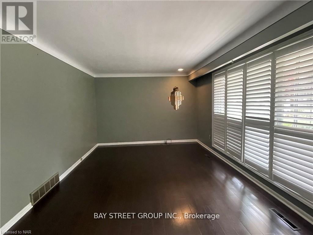 10 Rideau Crescent, St. Catharines, Ontario  L2M 2E9 - Photo 14 - X12656814